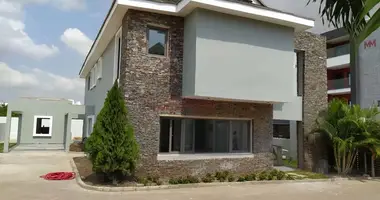 Apartamento 4 habitaciones en Dzorwulu, Ghana