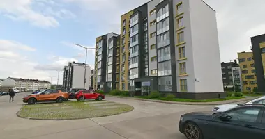 Квартира 3 комнаты в Ратомка, Беларусь