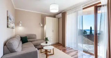 Квартира 4 спальни в Черногория