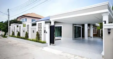 Maison 3 chambres dans Huai Yai, Thaïlande