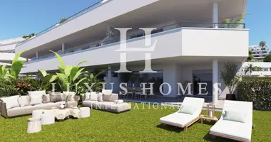 Apartamento 4 habitaciones en Estepona, Španjolska