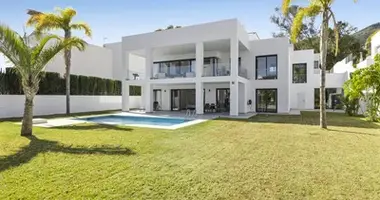 6 bedroom house in Benalmadena, Spain