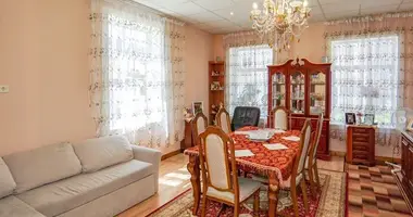 Dom w Poniewież, Litwa