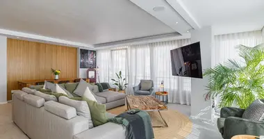4 bedroom apartment in San Pedro Alcantara, Spain