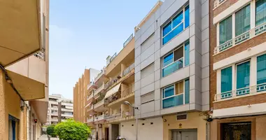 Apartamento 4 habitaciones en Torrevieja, Španjolska