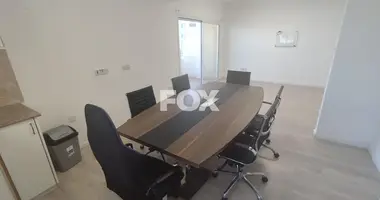 Офис 100 м² в муниципалитет Лимасол, Кипр