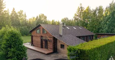 Haus 6 zimmer in Kesterciems, Lettland