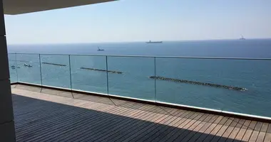 Mieszkanie 4 pokoi w Limassol, Cypr