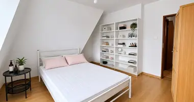 Wohnung 3 zimmer in Warschau, Polen