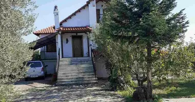 Cottage 5 bedrooms in Finikes, Greece