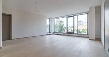 Wohnung 5 zimmer in Riga, Lettland