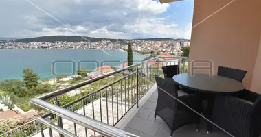 Apartamento en Okrug Gornji, Croacia