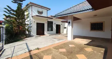 4 bedroom house in Pattaya City, Thailand