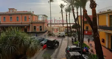 Mieszkanie 4 pokoi w Bordighera, Włochy