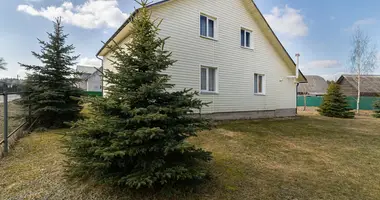 Casa en Narach, Belarús