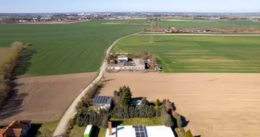Plot of land in Kobylniki, Poland