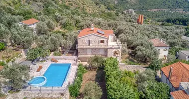 Villa 4 habitaciones en Sustas, Montenegro
