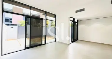 3 bedroom townthouse in Sharjah, United Arab Emirates