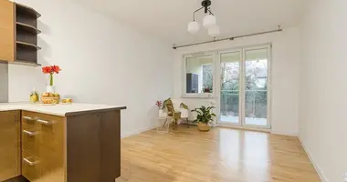 Commercial property 53 m² in Warsaw, Poland