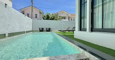 Haus 5 Schlafzimmer in Pattaya, Thailand