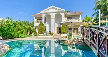 4 bedroom Villa in Pyrgos Lemesou, Cyprus