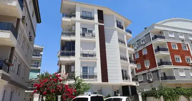 Apartamento 3 habitaciones en Muratpasa, Turquía