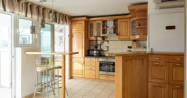 Wohnung 4 zimmer in Budva, Montenegro