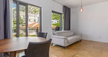 Wohnung 2 zimmer in Dobrota, Montenegro