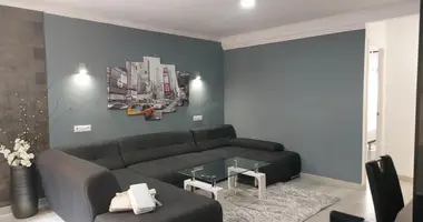 Mieszkanie 3 pokoi w Villajoyosa, Hiszpania