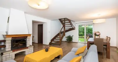 Propriété commerciale 233 m² dans Poznan, Pologne