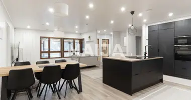Casa 4 habitaciones en Nurmijarvi, Finlandia
