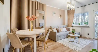 Mieszkanie 2 pokoi w Łódź, Polska