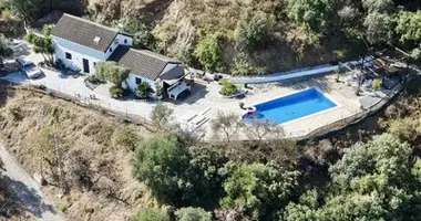 3 bedroom house in Benalmadena, Spain