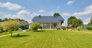 Cottage in Kuksavicy, Belarus