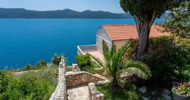 6 bedroom house in Croatia