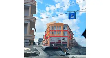 Apartment 9 bedrooms in Bashkia Durres, Albania