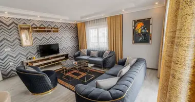 Mieszkanie 3 pokoi w Mahmutlar, Turcja