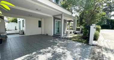 Casa 4 habitaciones en Bang Lamung, Tailandia