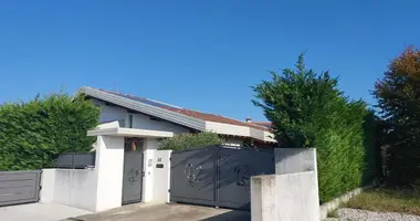 Villa 4 habitaciones en Tresana, Italia