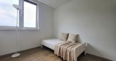 Wohnung 3 zimmer in Warschau, Polen