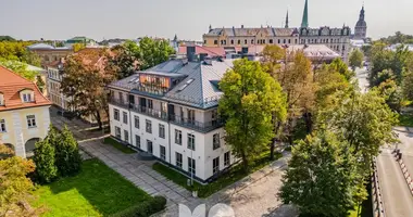 4 bedroom apartment in Riga, Latvia