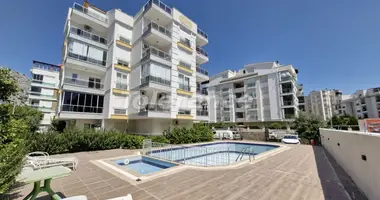 Dúplex 5 habitaciones en Konyaalti, Turquía