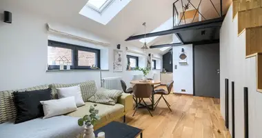 Квартира 1 комната в Варшава, Польша