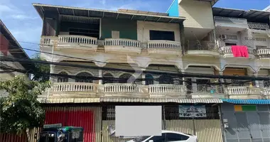 Casa 9 habitaciones en Sangkat Phsar Daeum Thkov, Camboya