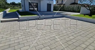 4 room house in Mihatovici, Croatia