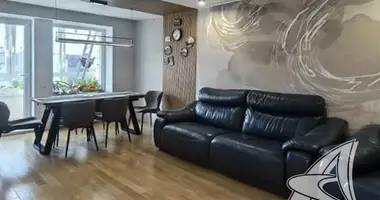 4 room apartment in Muchaviecki sielski Saviet, Belarus