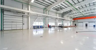 Almacén 2 538 m² en Fanipal, Belarús