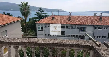Квартира 2 спальни в Херцег-Нови, Черногория