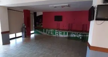 Tienda 300 m² en Pafos, Chipre