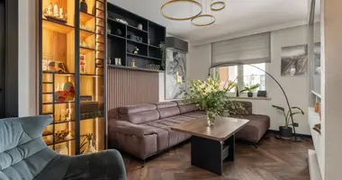 Wohnung 4 zimmer in Warschau, Polen